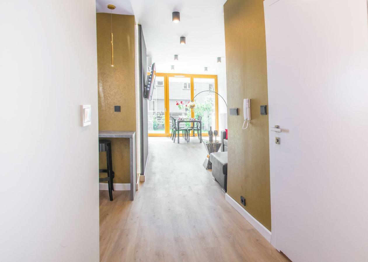 Galaxy Garden Apartment Cracow- Shopping Mall 1Min, Underground Parking, Family Friendly, City Center Краков Экстерьер фото